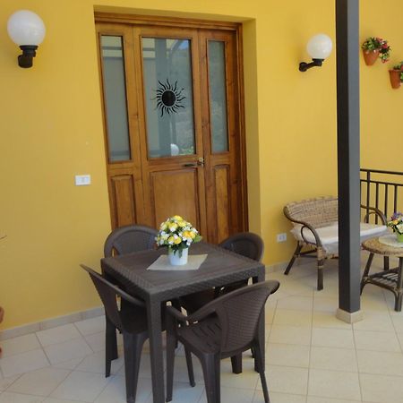 Apartamento Baciati Dal Sole Porto Empedocle Exterior foto